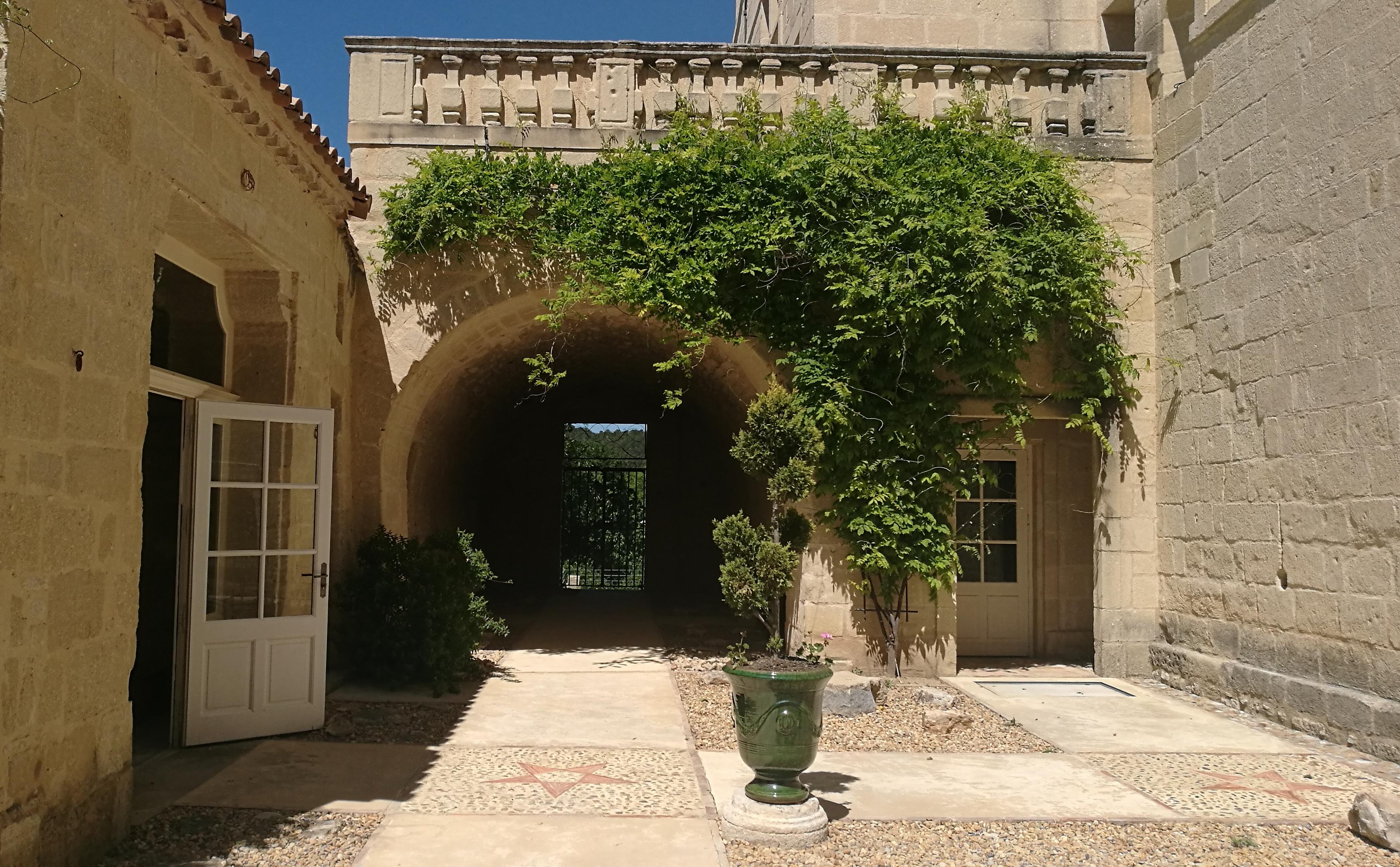 Chateau De Pondres Villevieille Εξωτερικό φωτογραφία